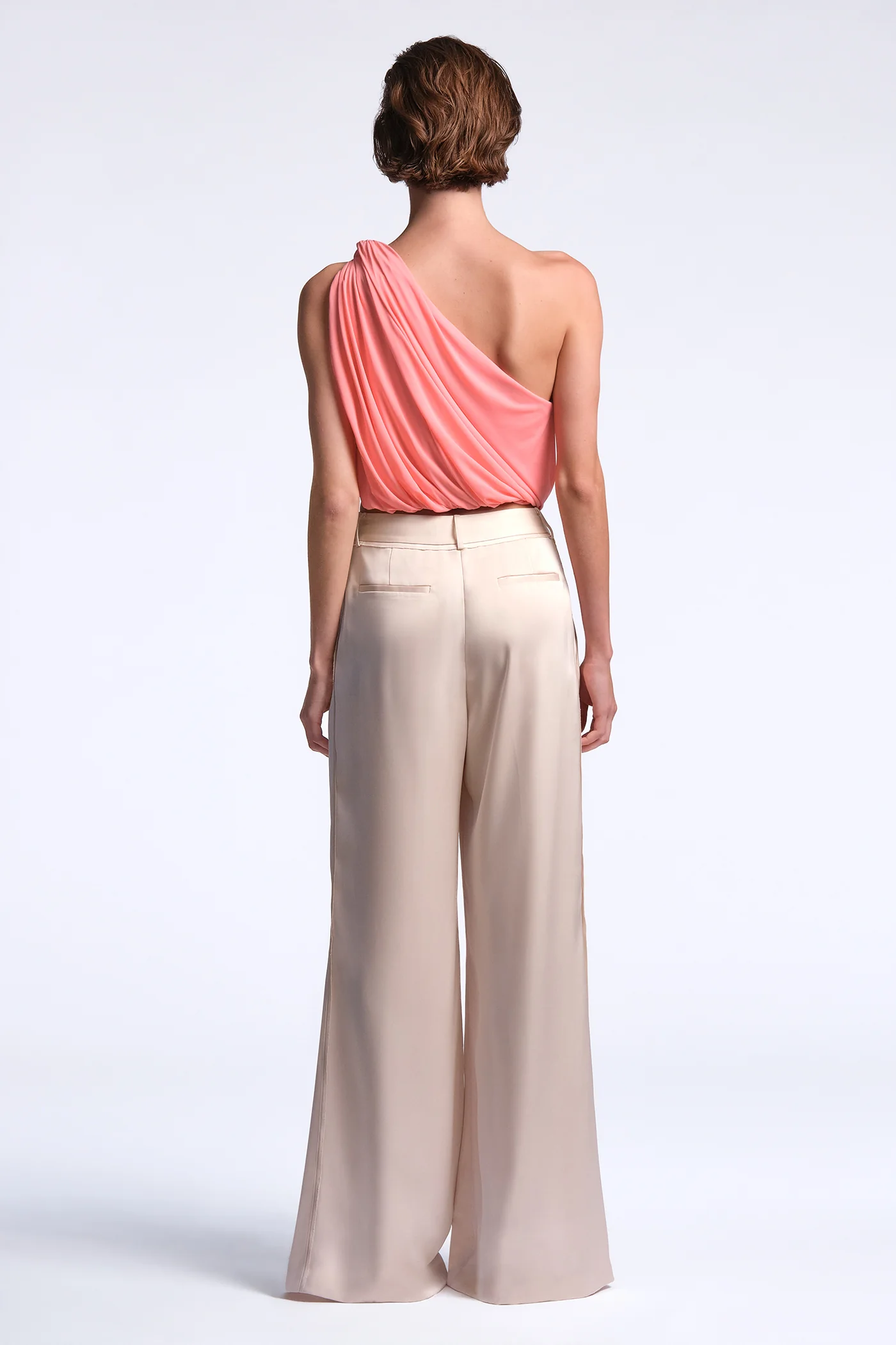 Ines Pant - Image 3