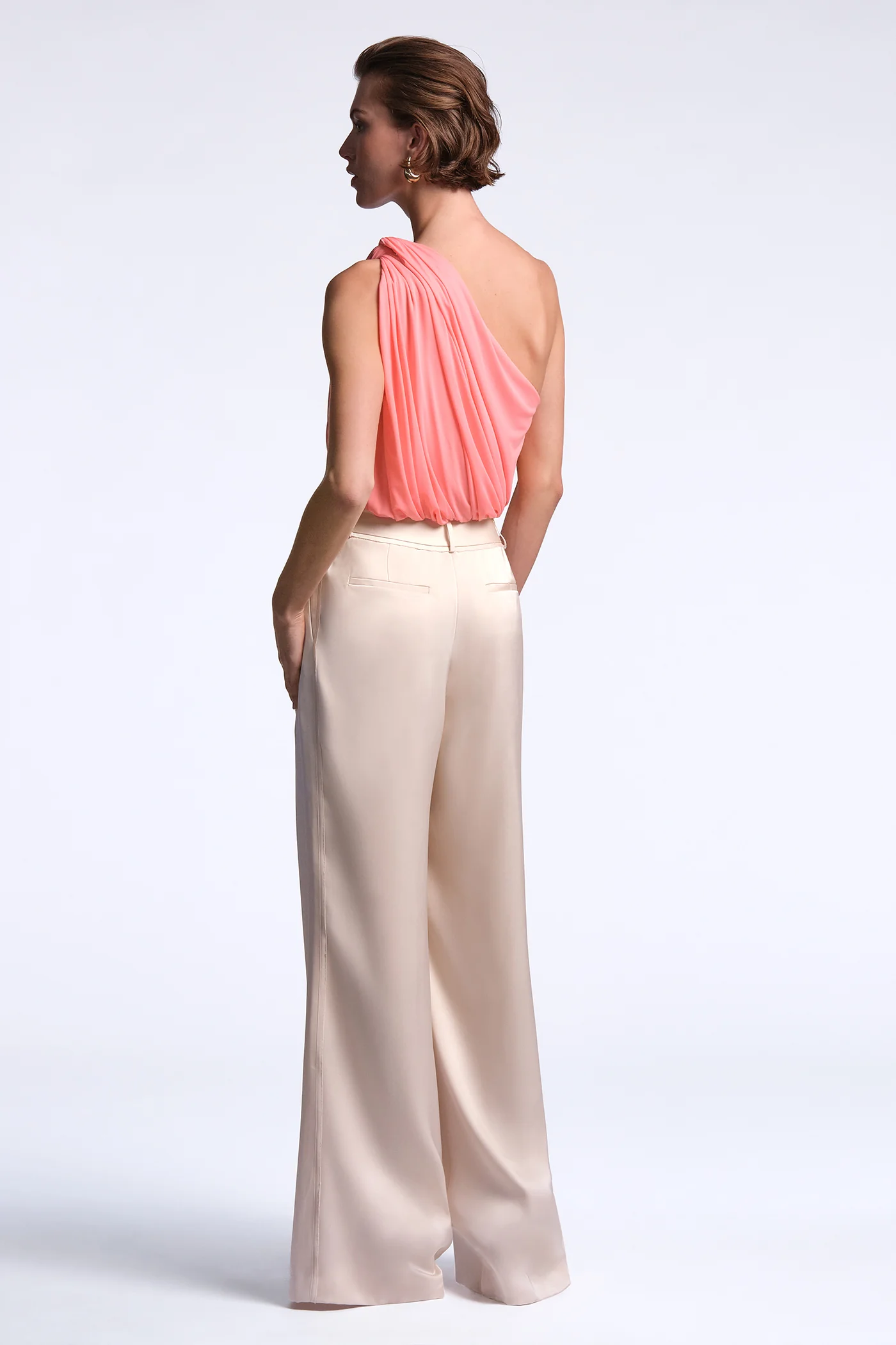 Ines Pant - Image 7