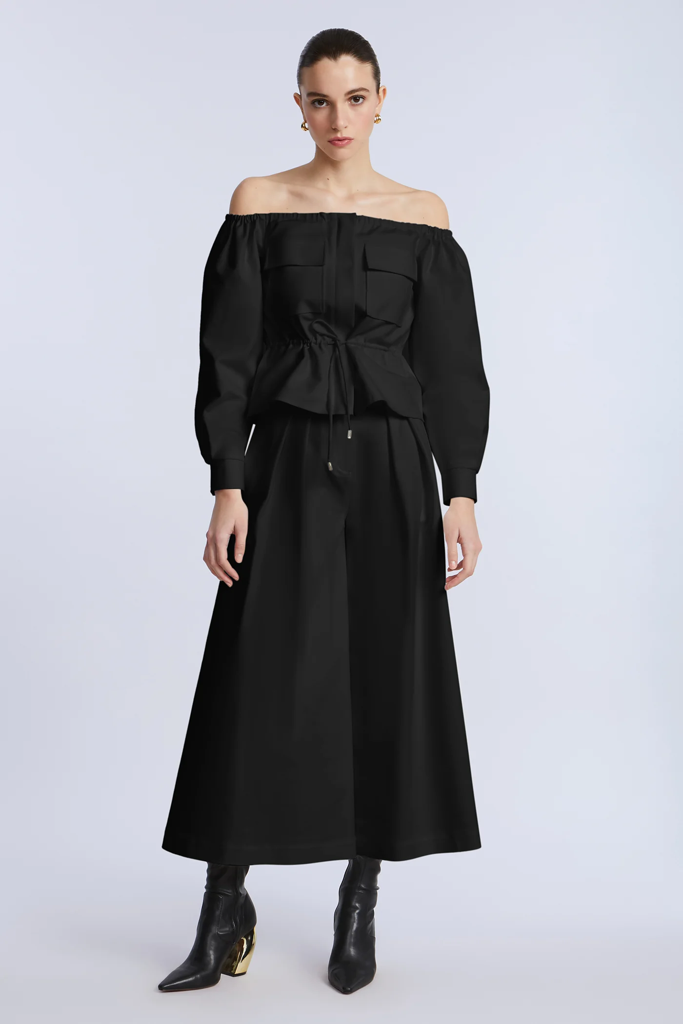 Pleated Front Crop Pant