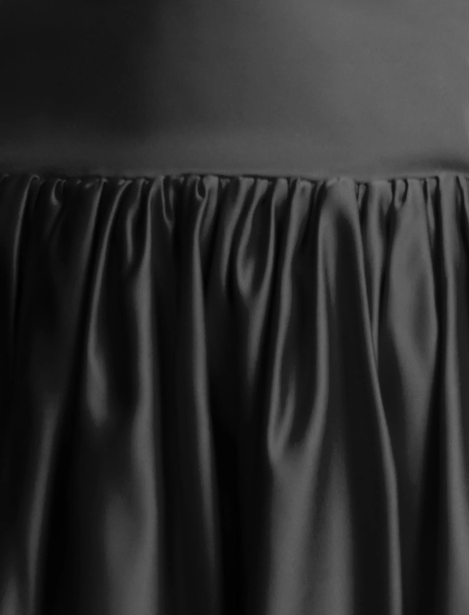 Solid Bubble Hem Dress - Image 7
