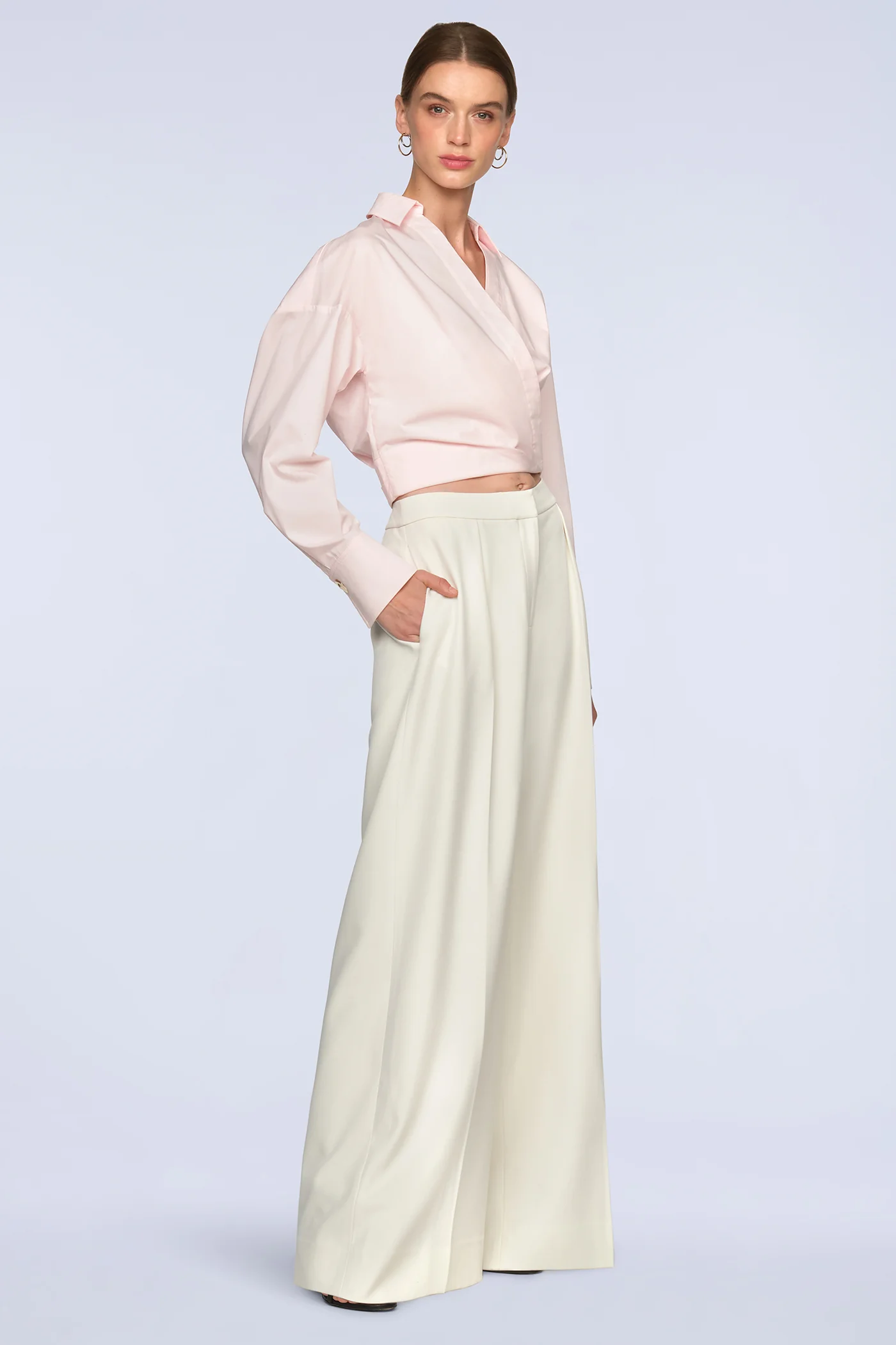 Tina Pant - Image 4